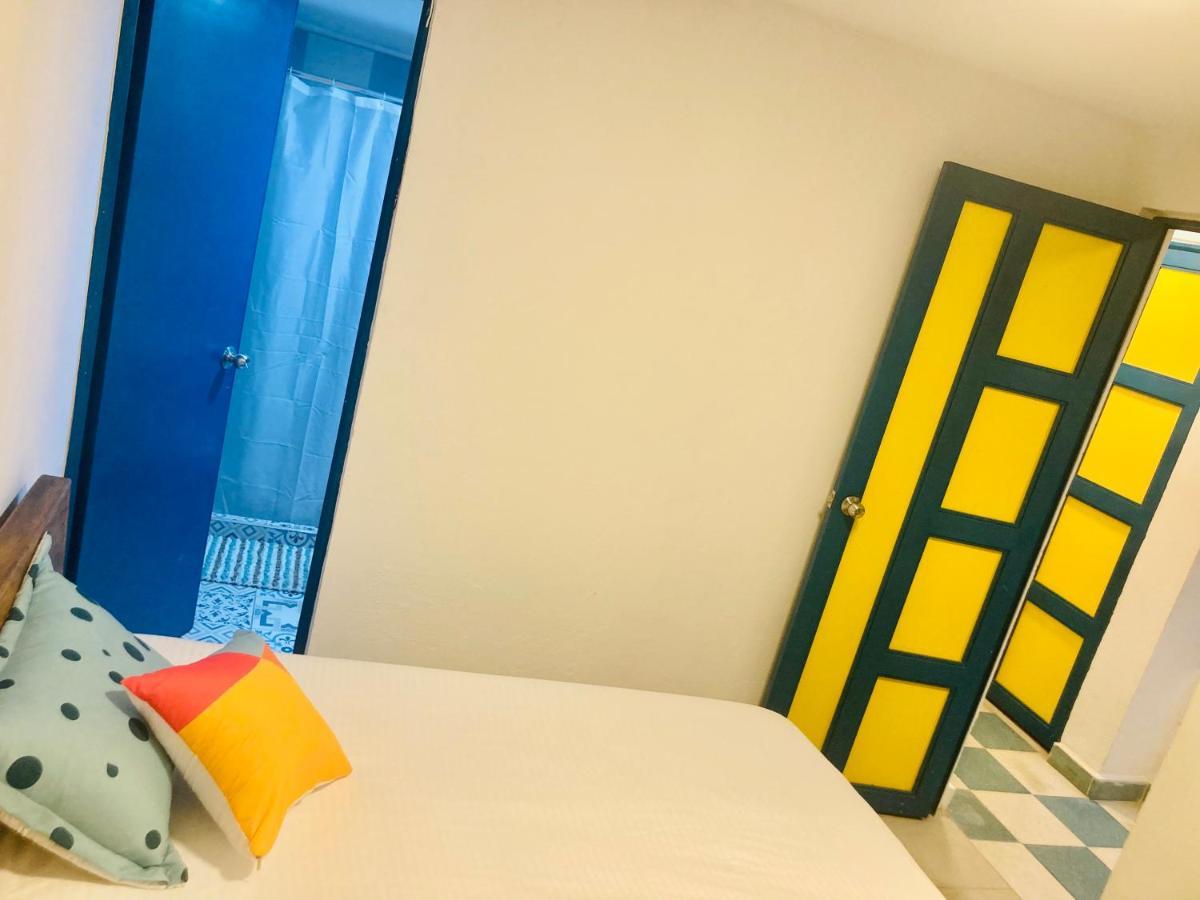 Hostal Casa Lantana La Candelaria Bogota Luaran gambar